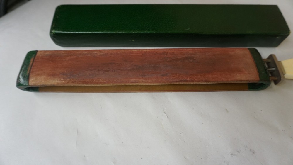 Vintage Razor Sharpening Strop