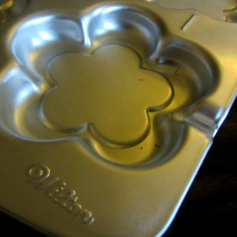 WILTON BLOSSOM POPS COOKIE PAN--BRAND NEW!