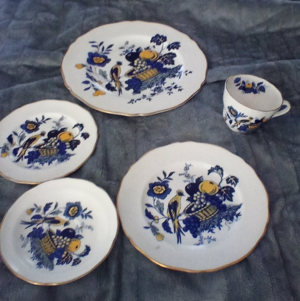 Spode England China BLUE BIRD  5pc Place Setting