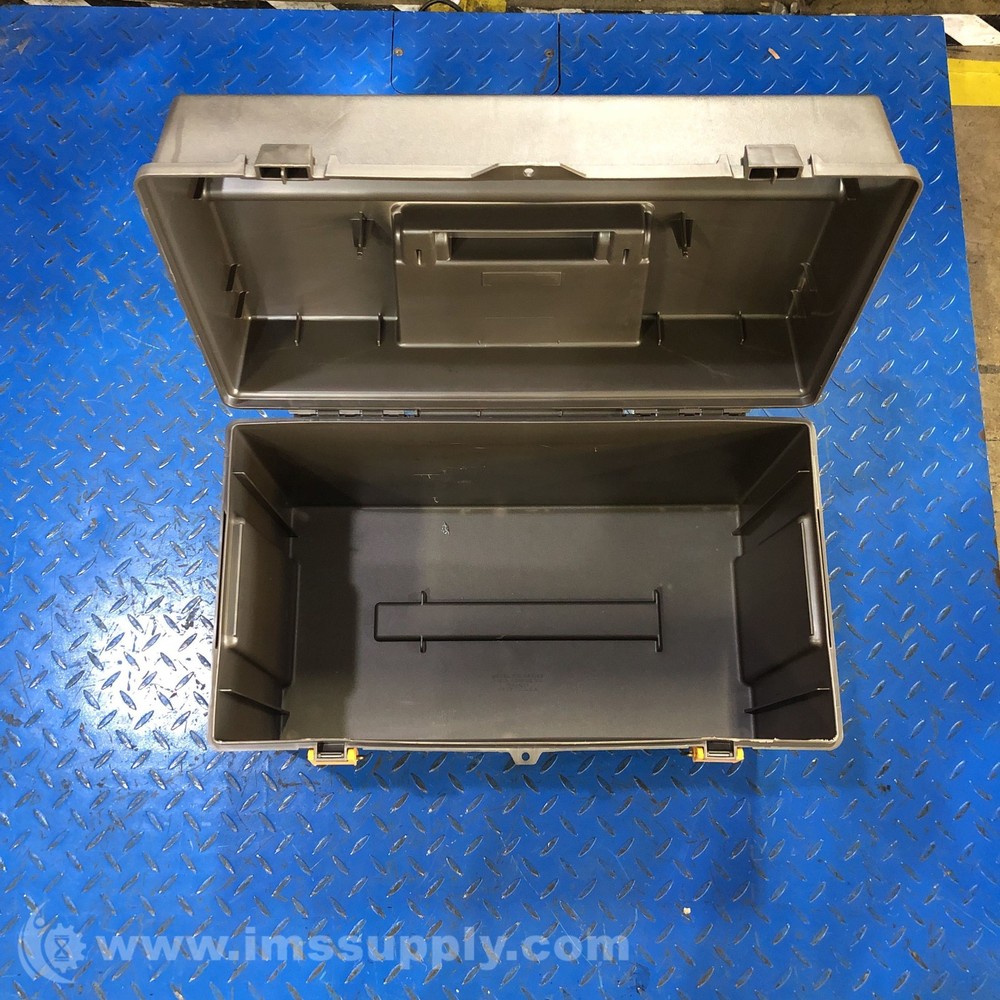 Plano Molding 700 Series Mobile Storage Trunk 3368