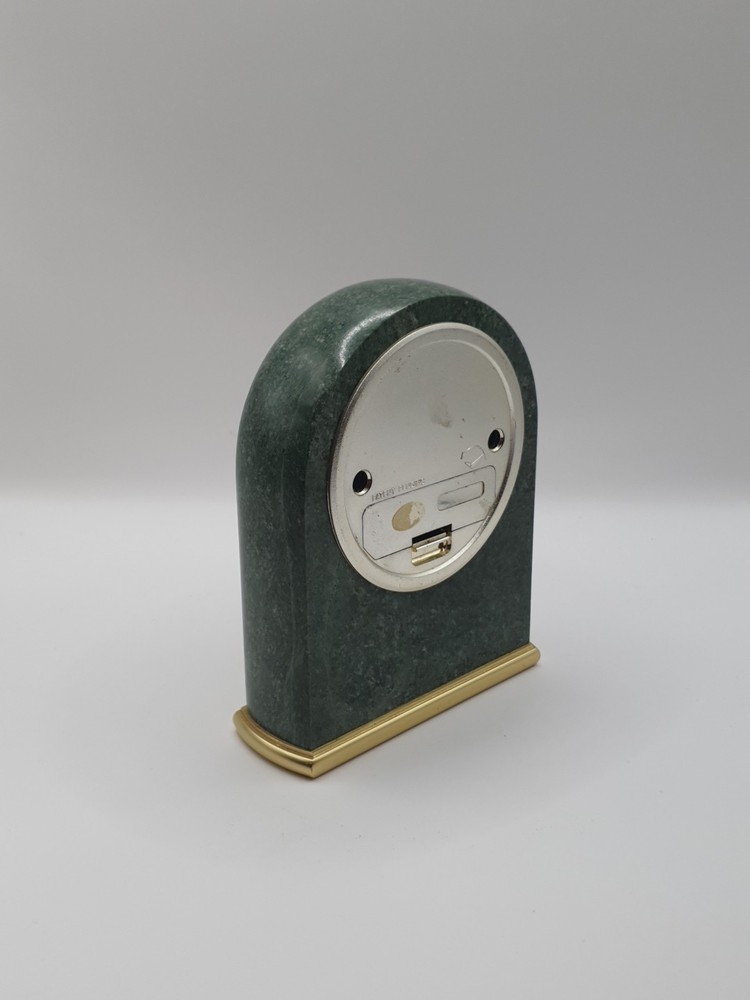 Vintage Infinite Shelf Clock