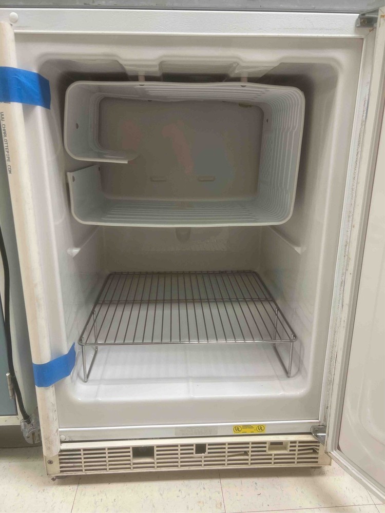 Freezer Marvel Undercounter 4CAF 115V 4.5 CuFt TESTED (5367AA)(5367AA)