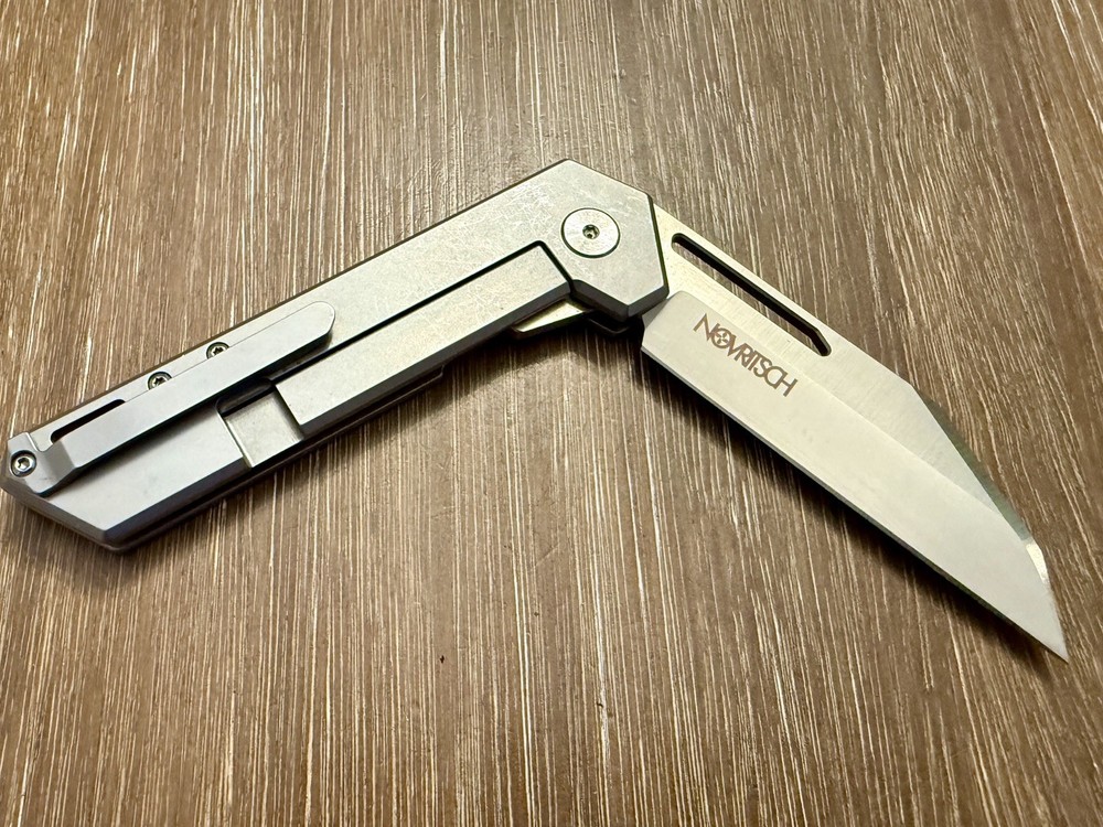 Novritsch Vulcan Pocket Knife.