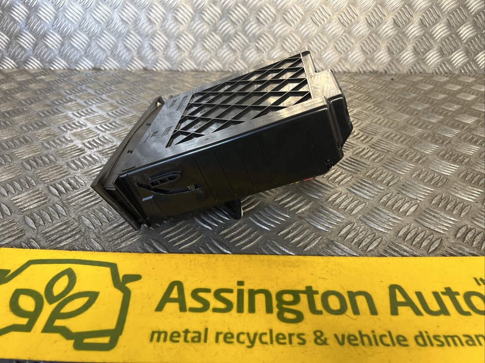 2002-06 Mercedes E-Class W211 6 CD Changer Unit + Hazard Switch Panel