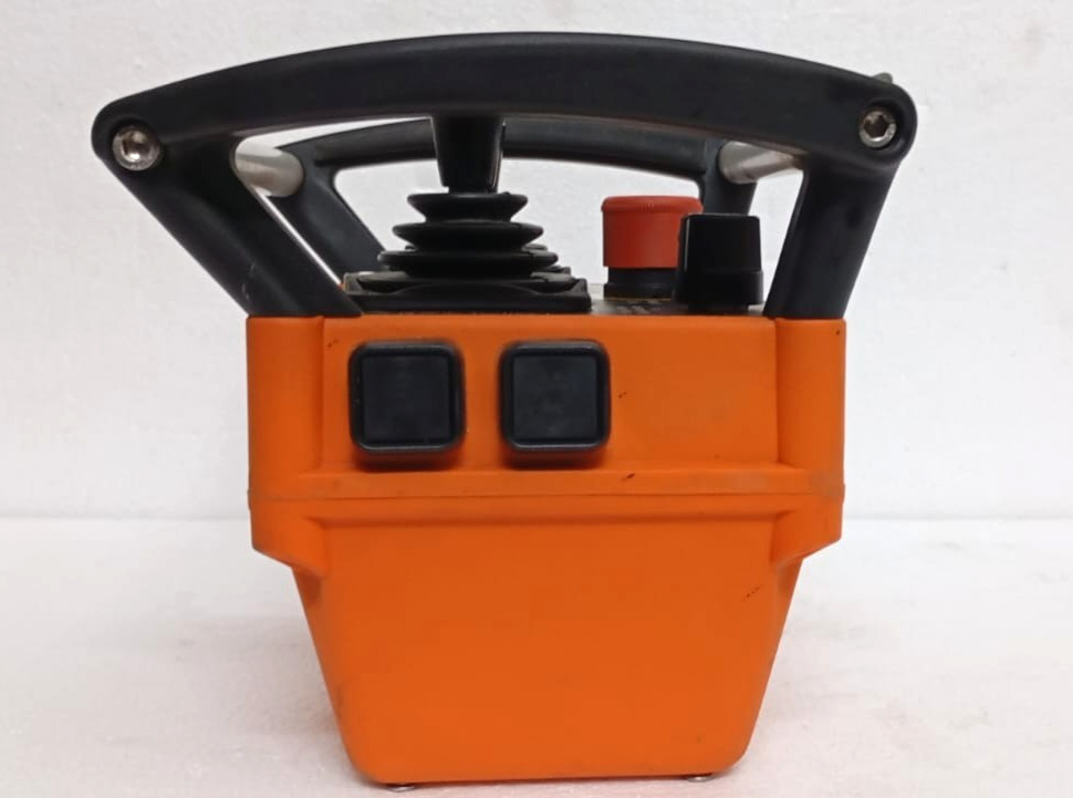HBC Radiomatic Spectrum Remote Control Transmitter 6V DC