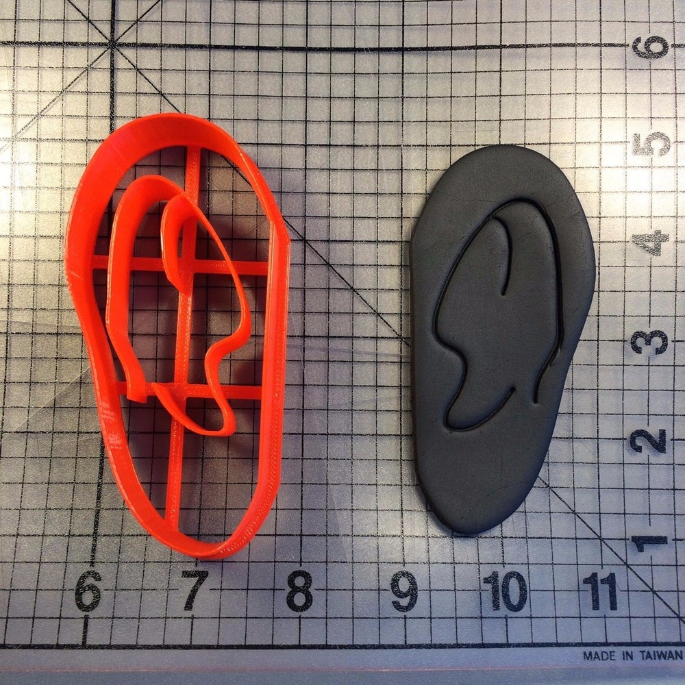 Ear 102 Cookie Cutter