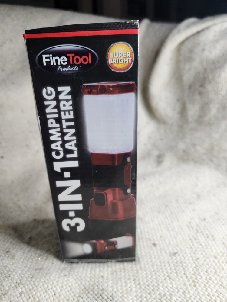 3-IN-1 FLASHLIGHT / LANTERN COMBO Camping Red New Open Box