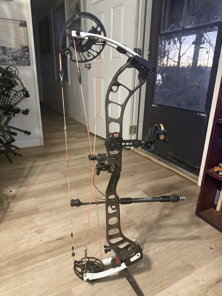 Prime Black 5 rt Hand 70 Lbs