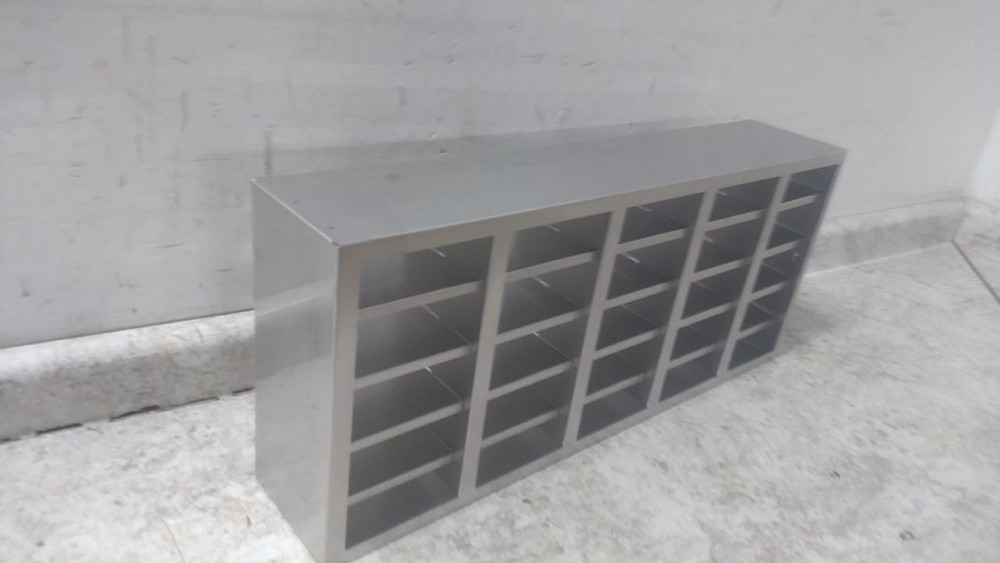 Thermo Scientific 1950520 Adjustable Side Access Rack for 2 Inch Box