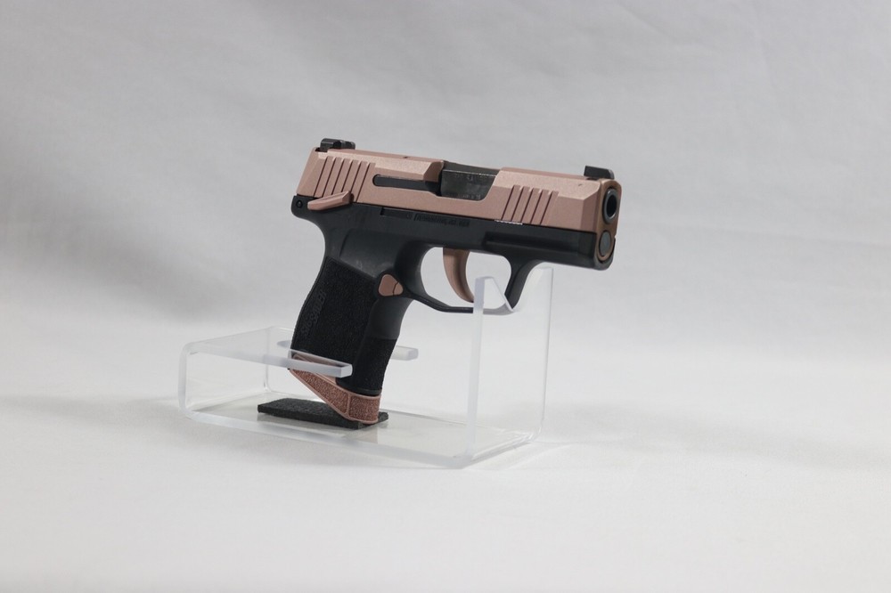Handgun Holder Acyclic Stand Display