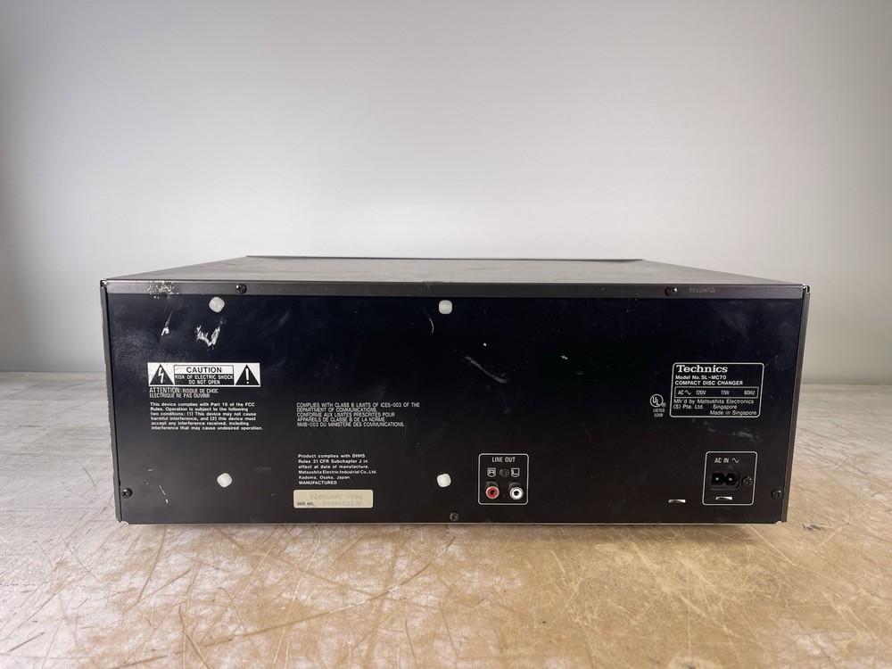 TECHNICS SL-MC70 COMPACT DISC CHANGER - (FOR PARTS)