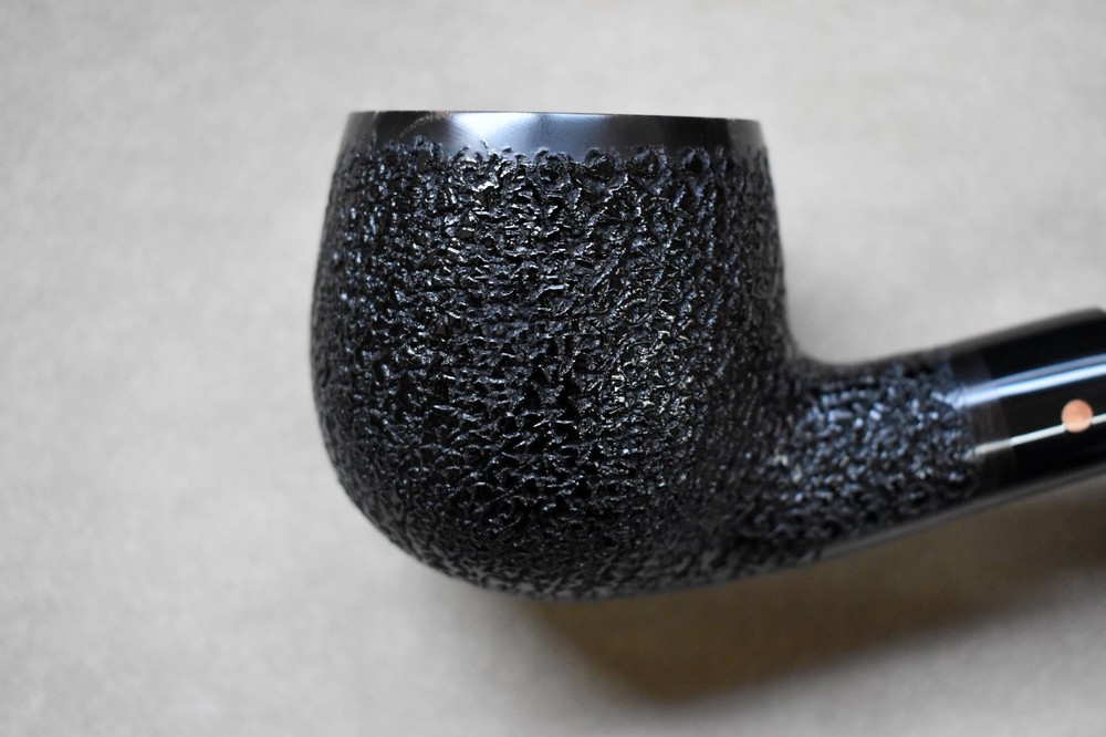 Moretti Pipe Super Magnum Black Rusticated Freehand