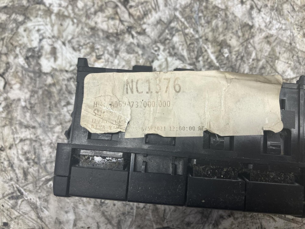 2018-2027 Freightliner CASCADIA SWITCH Dash Panel - Used