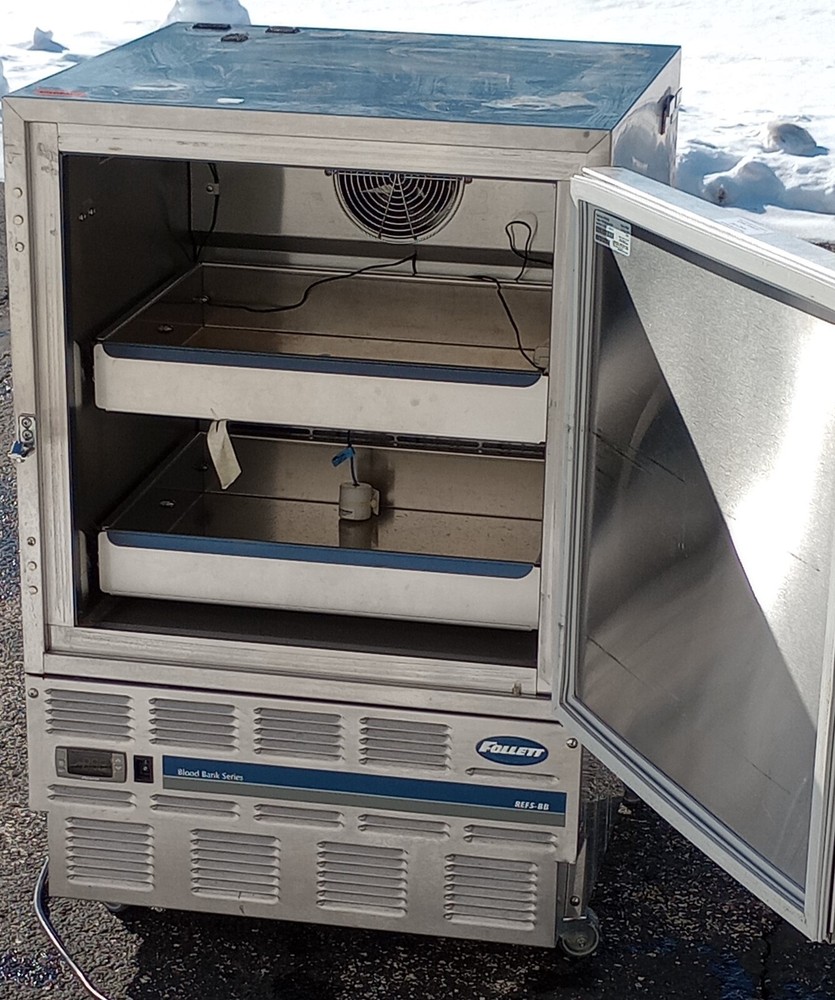 Follett Rolling Lab Fridge, Model REF5-BB.