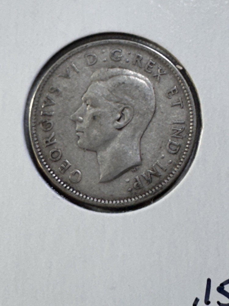 1945 Canada 25 Cents Silver Coin