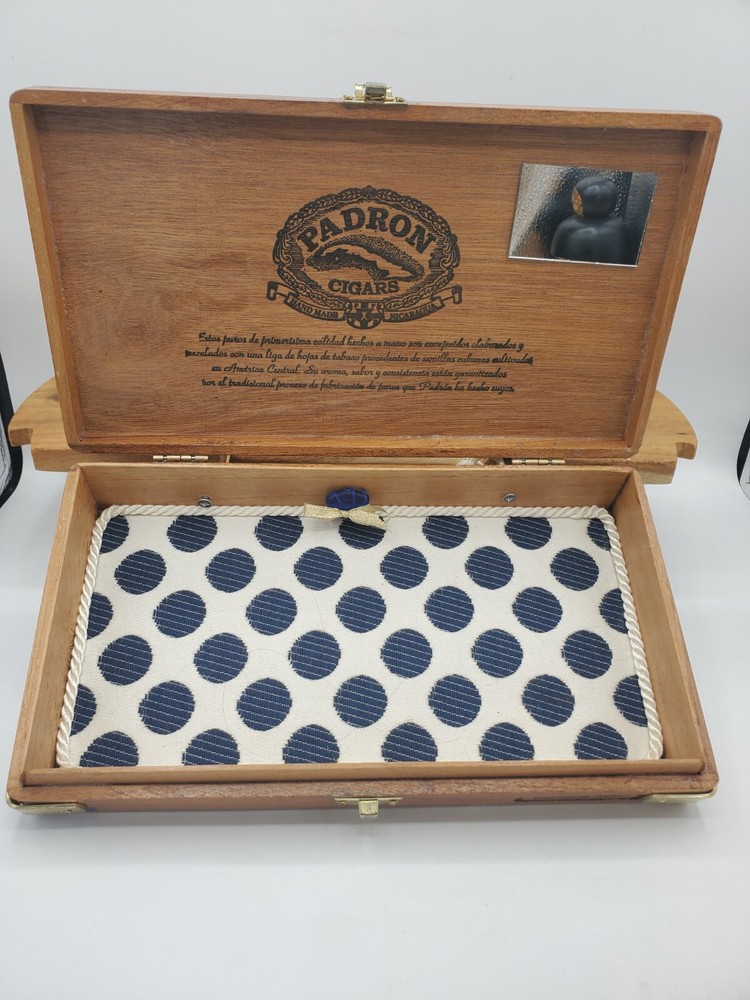 Vtg Custom Designed Padron 2000 Wooden Purse