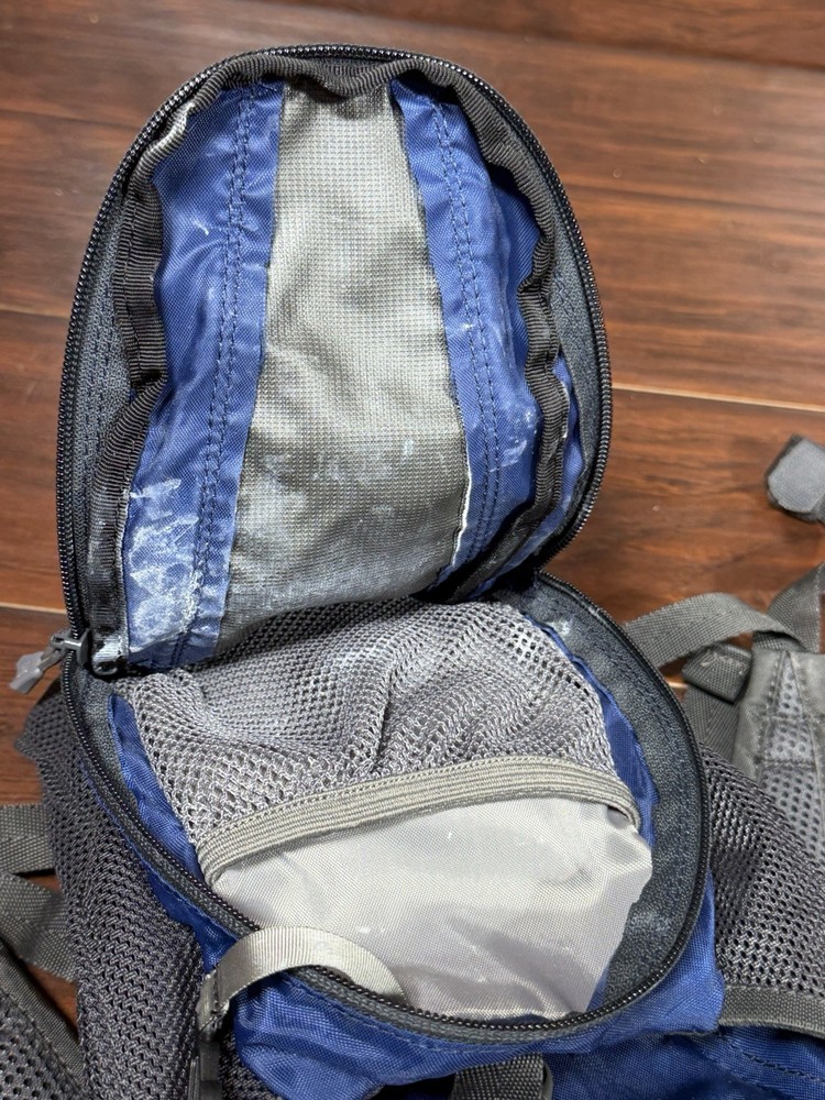 Camelbak Rogue Hydration Pack Blue No Bladder Hiking Running Backpack Used