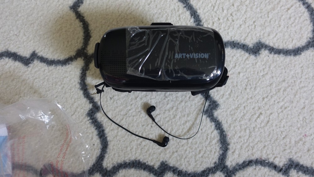 art+vision black VR headset HD audio