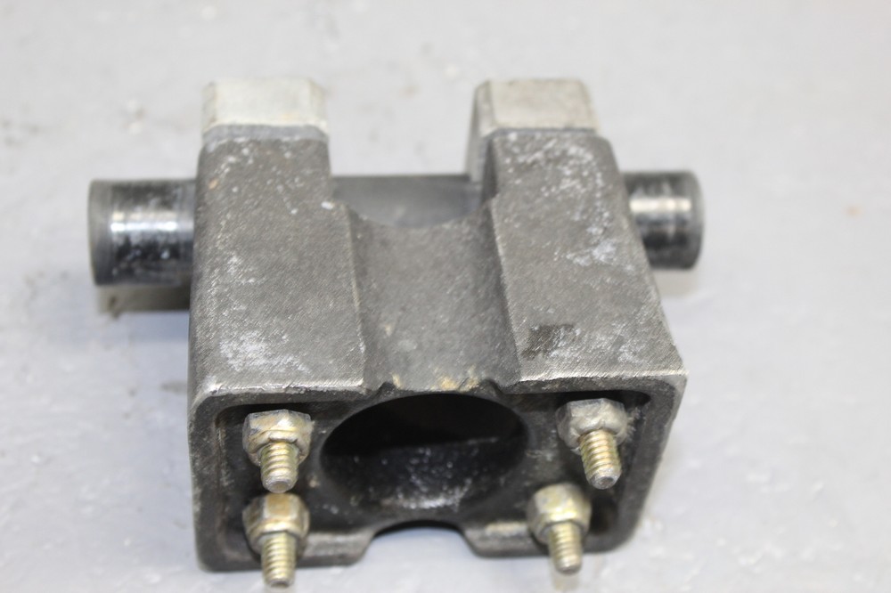 2000 ARCTIC CAT THUNDERCAT HANDEBAR BLOCK MOUNT