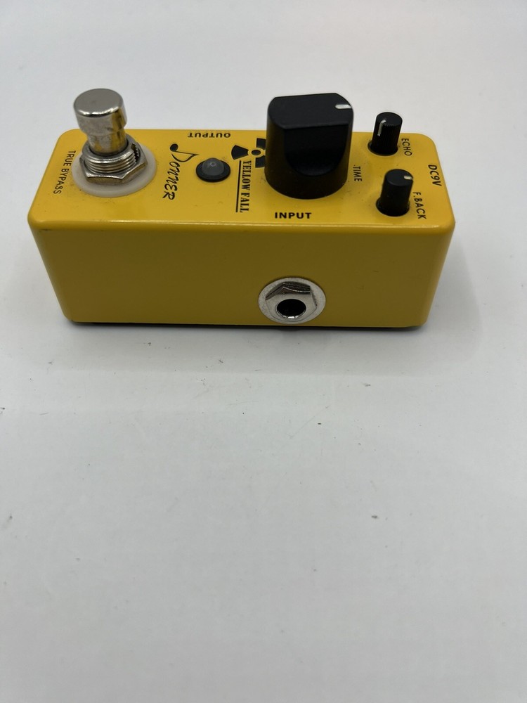 DONNER YELLOW FALL ANALOG DELAY GUITAR EFFECT PEDAL