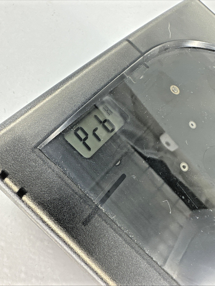 DICKSON TH6P3 CIRCULAR CHART RECORDER, TEMP & HUMIDITY, 6"