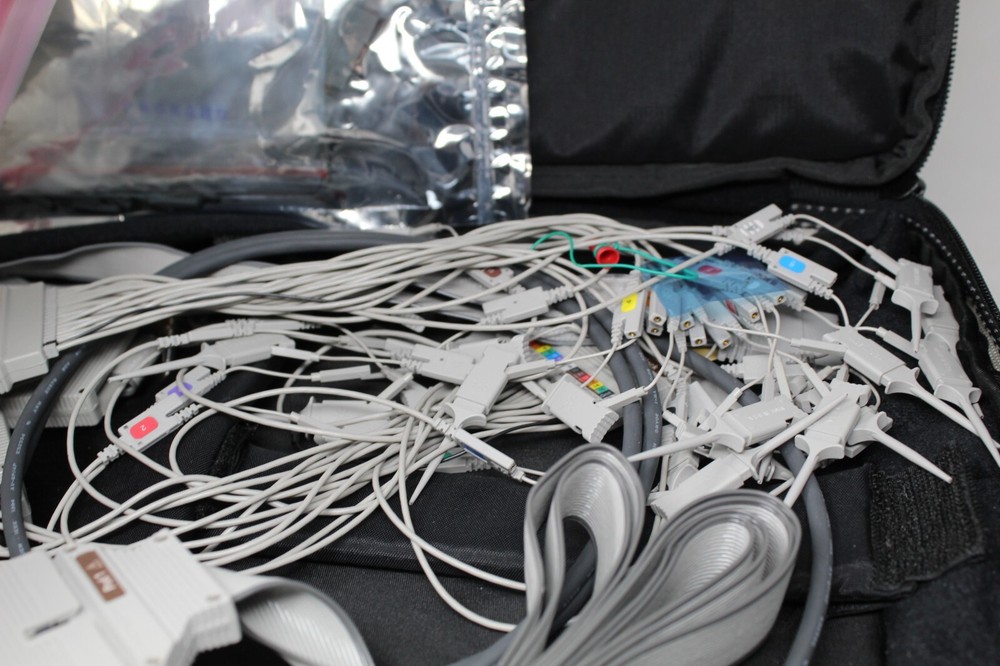 Logic Analyzer, Agilent 1693A With bag