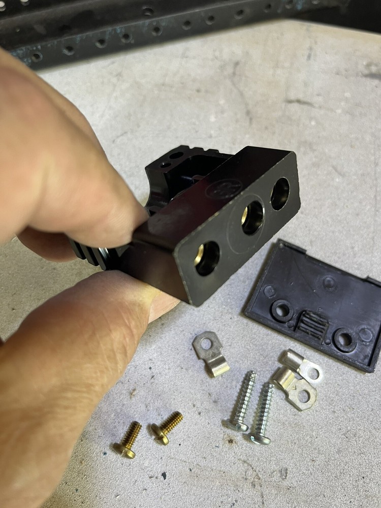 Stage 3 Pins Female 33x Connectors (New)