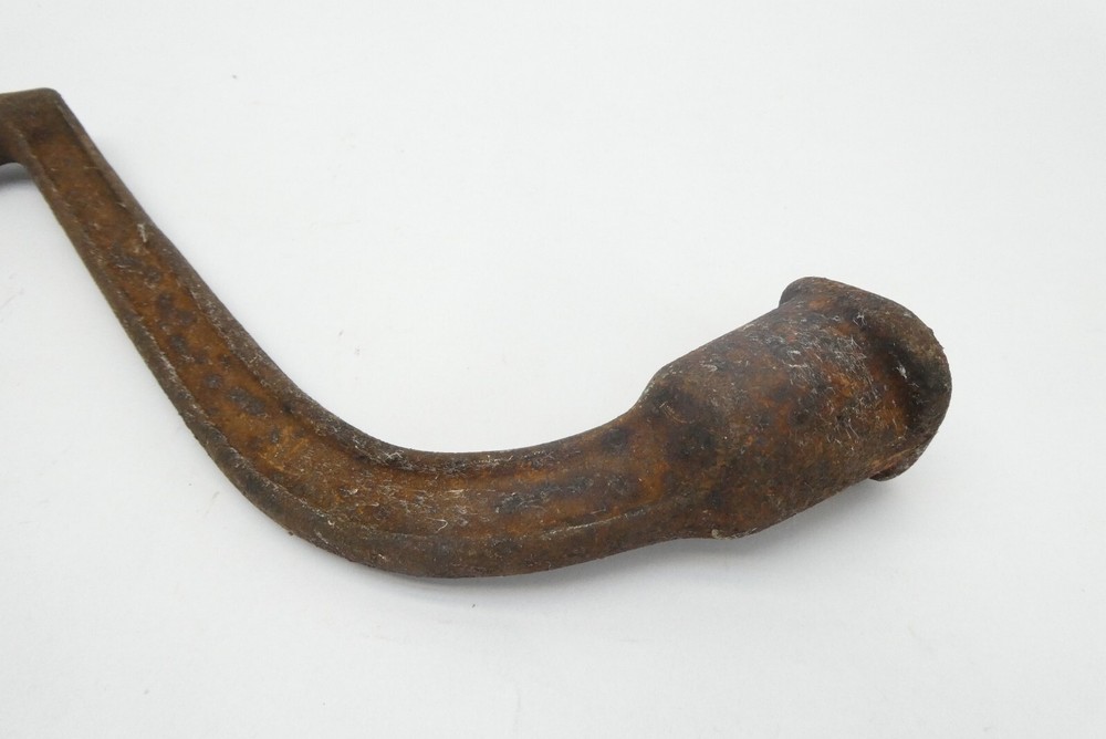 Antique Old 96R Crank Handle Triangular Fitting Machine Part Cast Iron