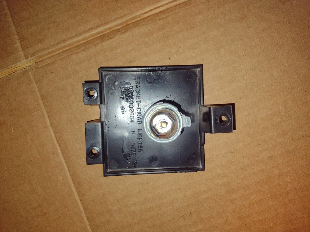 84-96 Jeep Cherokee XJ Dash Cigarette Lighter Power Source Bracket OEM