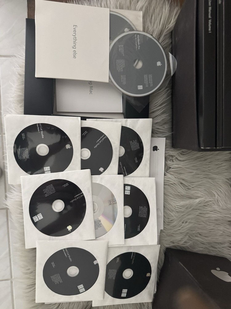 Apple Final Cut Studio 2 Pro Suite Full Box Set Manuals Discs Mac