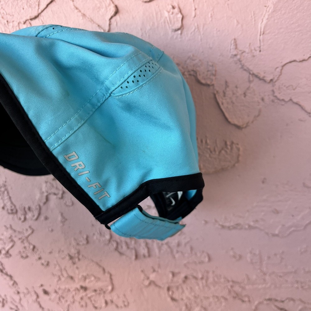 Nike Featherlight Dri-Fit Hat Cap Strap Back Sky Blue Panel Lightweight Flaw