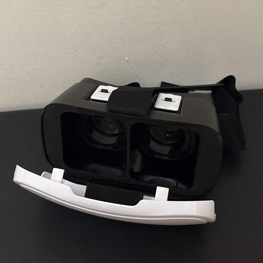 ONN Virtual Reality SmartPhone Headset - White