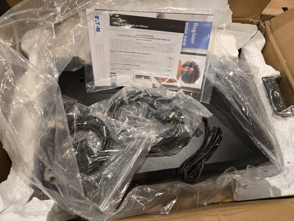 TRIPP LITE UPS SYSTEM 1500 LCDXL (SM89C6)