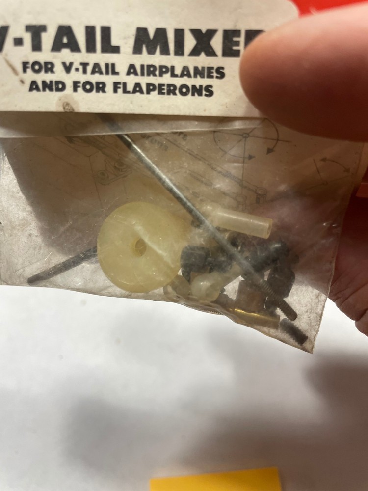 VINTAGE R/C DU-BRO V-TAIL MIXER #215