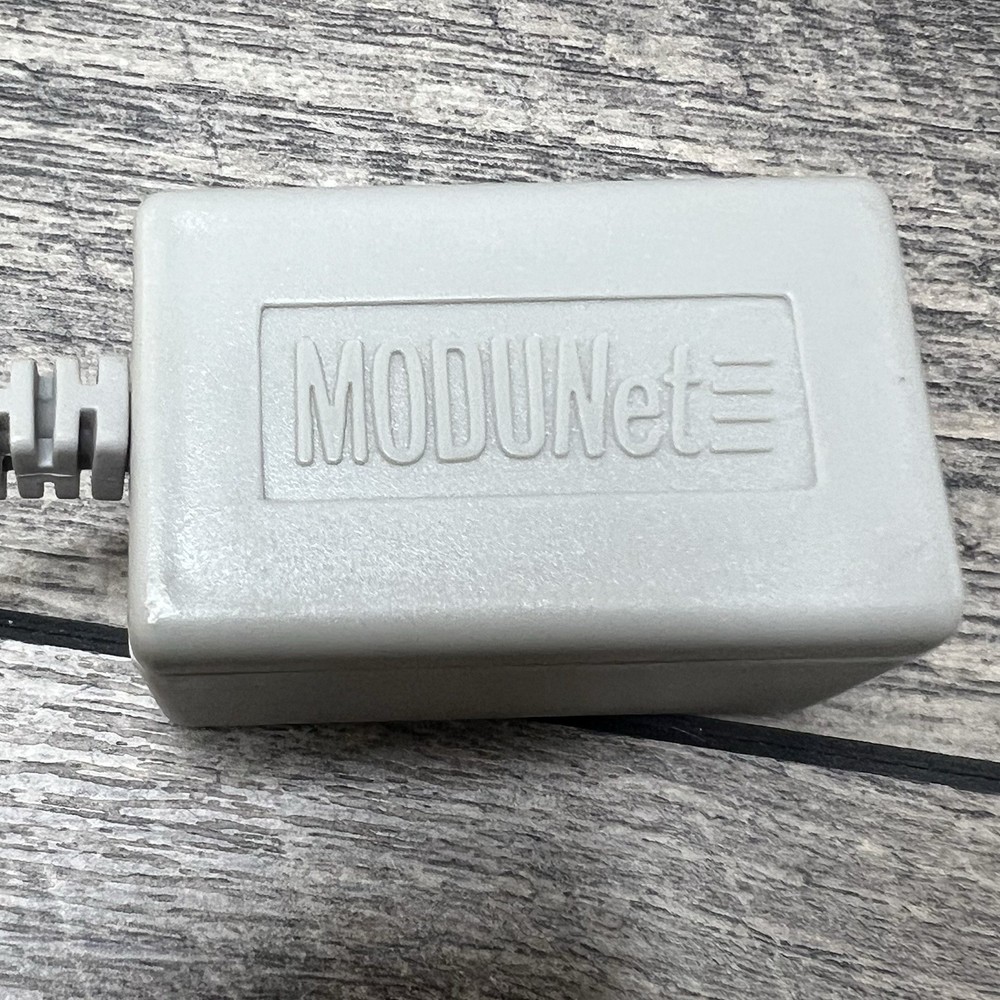 Vintage Apple Macintosh MODUNet Network Adaptor