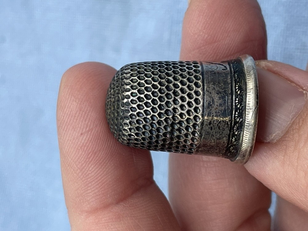 Antique Thimble Set Silver Engraved Initials # 1 S.A. & # 6 A.L.E