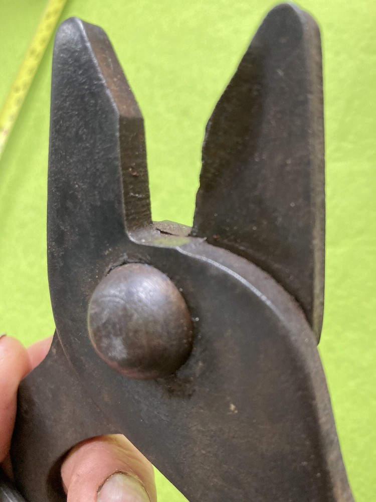 WW 2 british Barbed Wire Cutters (W.S.S.M. Co Ltd)
