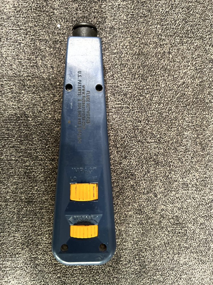 Fluke Networks D814 Impact Punch Down Tool with blade
