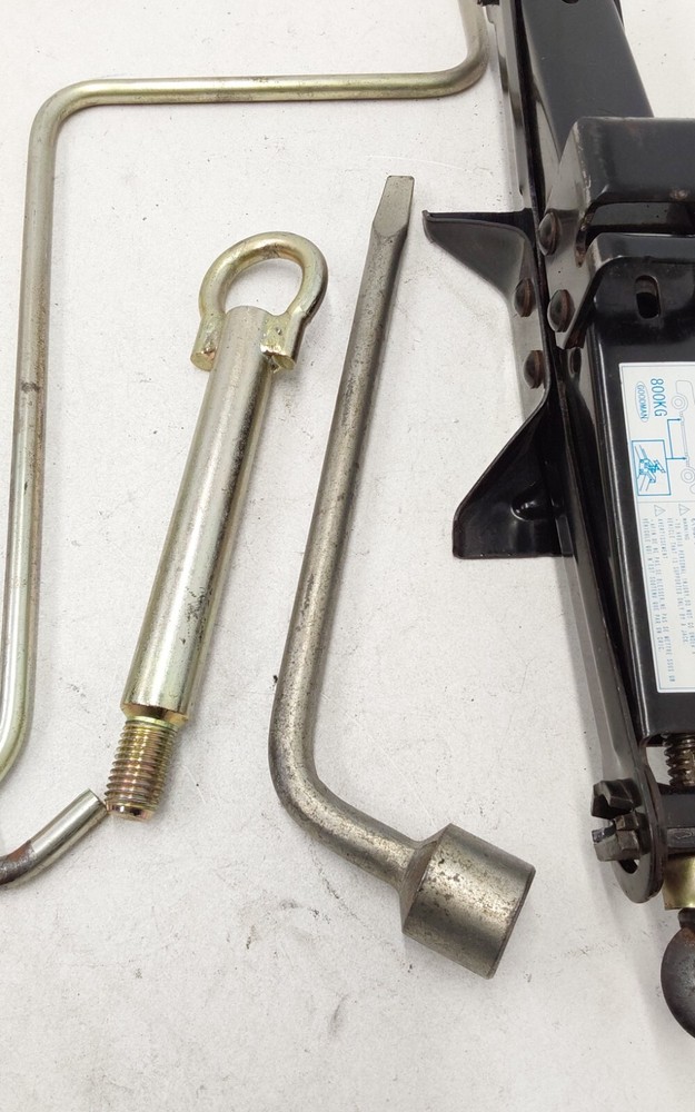 2004 Mazda 3 Tire changing kit Jack and Tools OEM