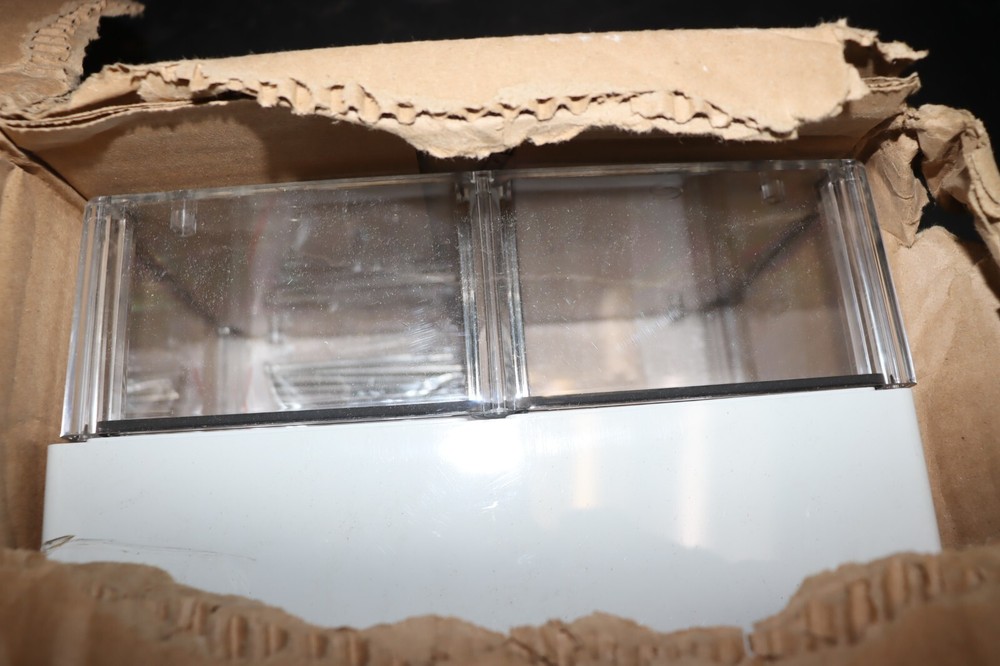 HUBBELL-WIEGMANN Enclosure, 52XD53