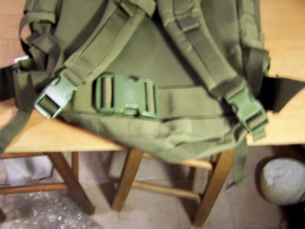 L.A.GEAR,TACTICAL FIELD PACK. O.D.