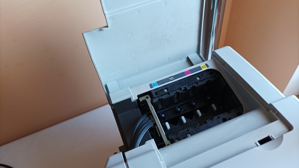 HP designjet 500 printer - working - needs servicing - let's arrange pickup