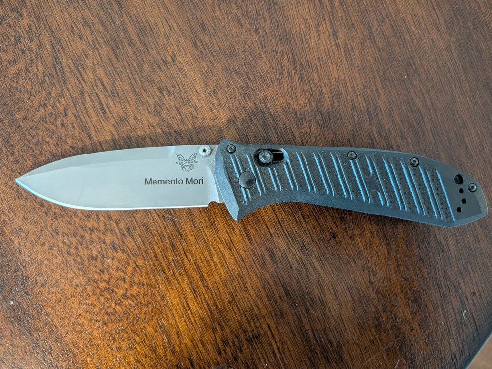 Benchmade Knife Memento Mori