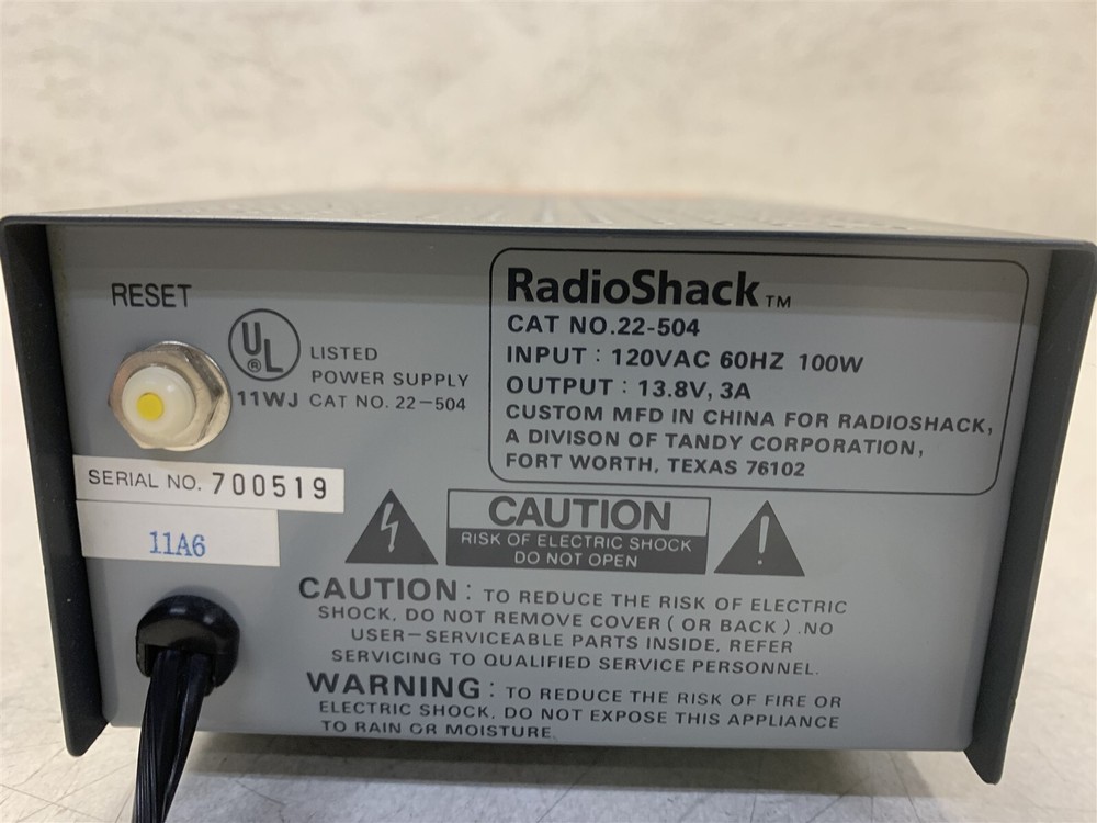 RADIOSHACK 3 AMP POWER SUPPLY
