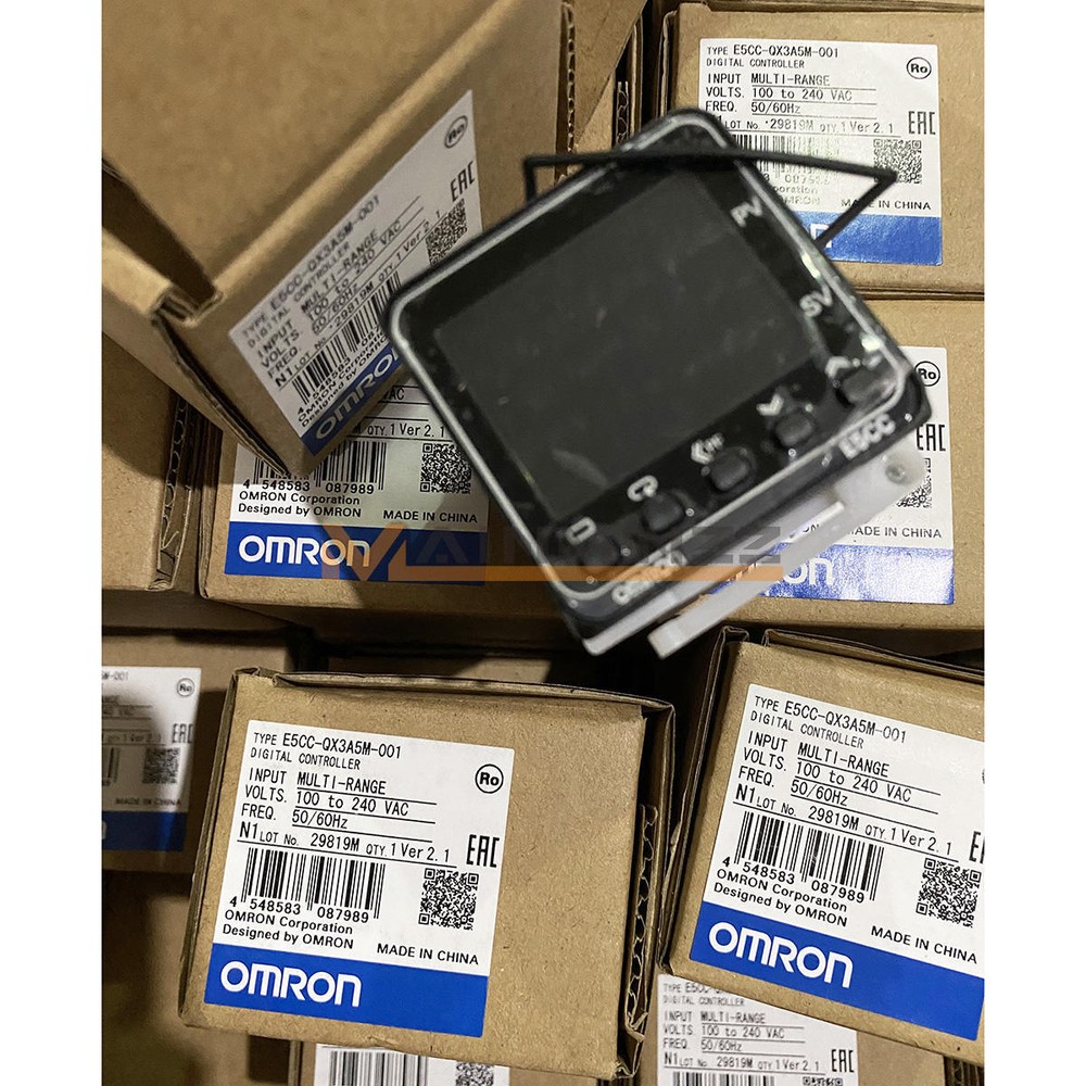 ONE New Omron E5CC-QX3A5M-001 Temperature Controller