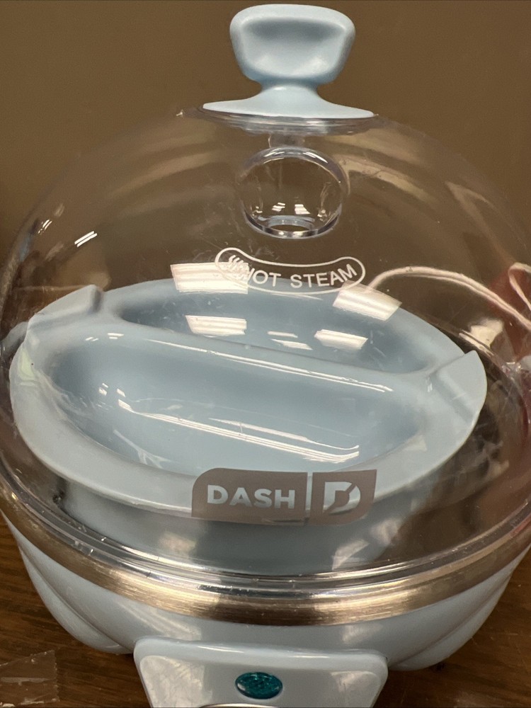 DASH Ultimate Deluxe Egg Cooker 6 Egg Capacity With Box