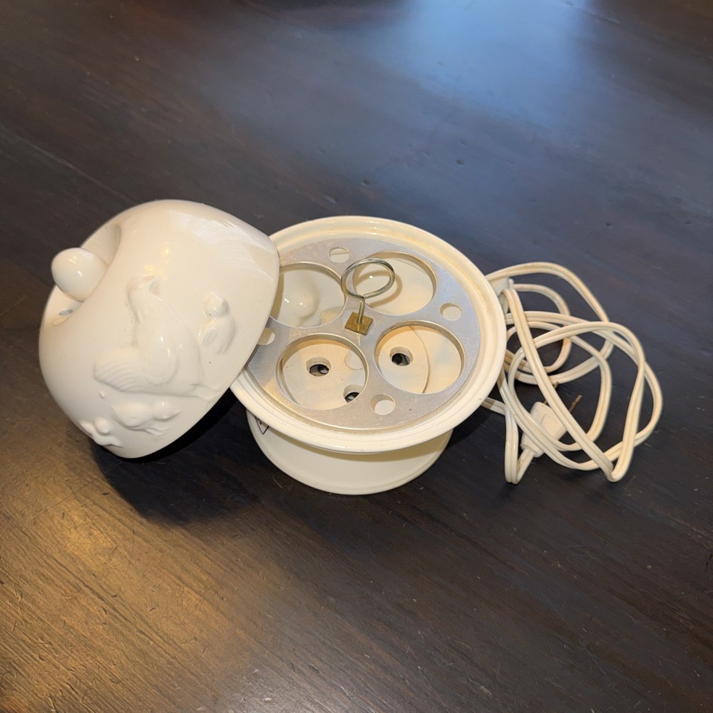EGG-A-MATIC Vintage Electric Egg Cooker Ceramic EUC WORKS
