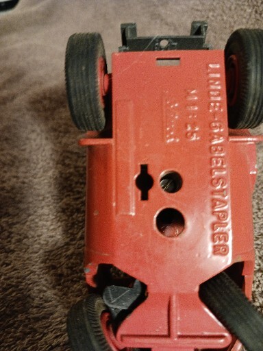Linde Gabelstapler red black Schuco g 261 Missing Forks