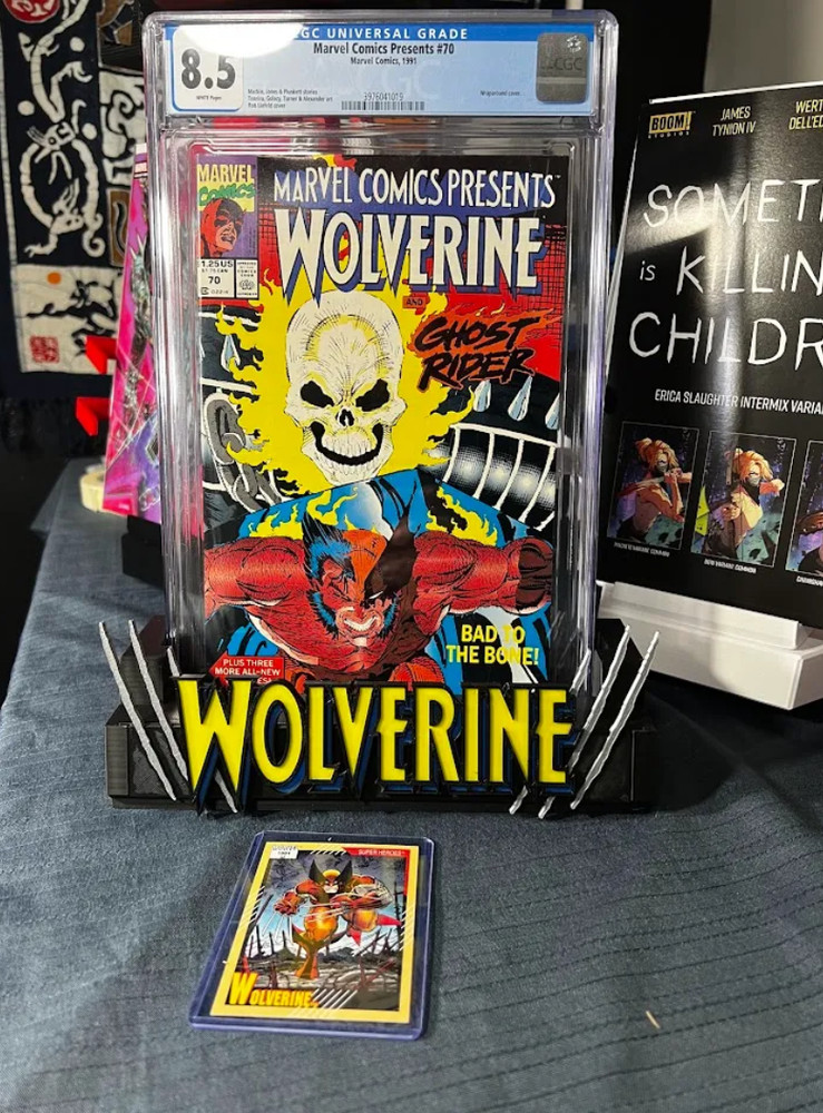 Wolverine Book Display Stand for Graded CGC, CBCS, and Non-Graded Comic
