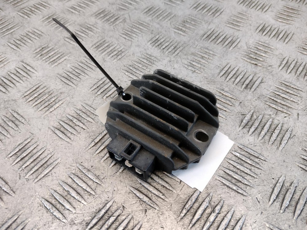 2007 PIAGGIO LX 50  RECTIFIER REGULATOR